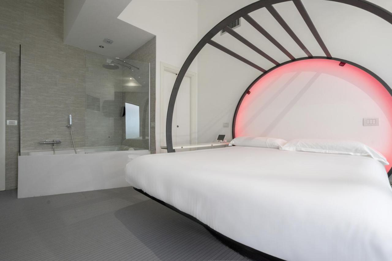 Affittacamere Colosseum Jacuzzi Suites